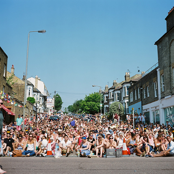crowd watching tennis